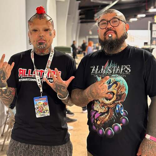 3503918010186647841_3503917999960967621