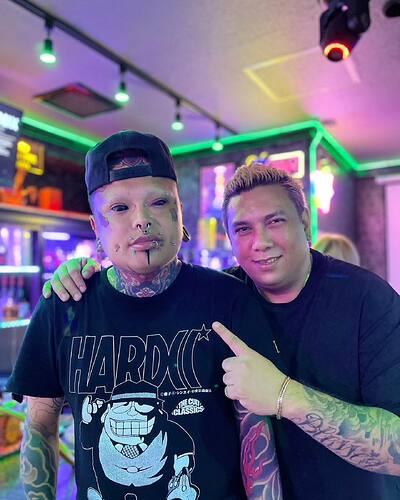 3167826915155875298_3167826909250382871